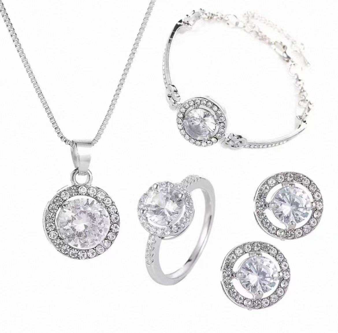 Extravaganza – Luksuzni set nakita